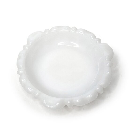 Vintage Anchor Hocking White Milk Glass Thumbprint Round Ashtray MCM - Picture 10 of 10